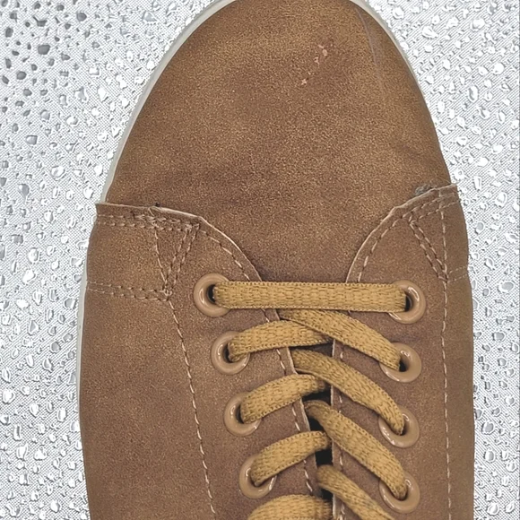 Mata Brown Women's Runner. - Picture 7 of 8